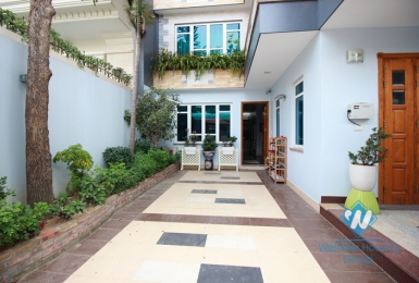 Big house for rent with 6 bedrooms in Tay Ho area